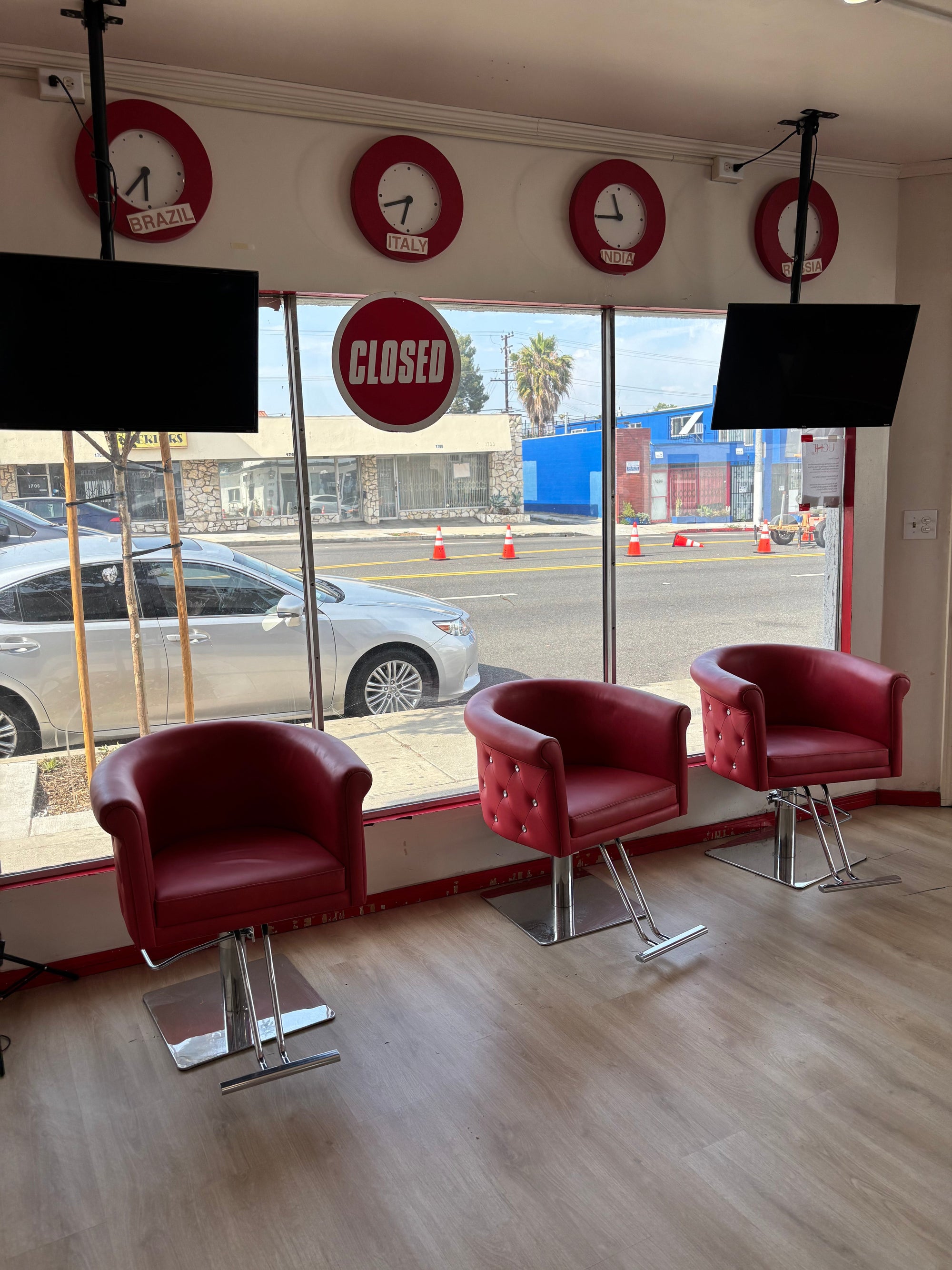 Top Hair Trends in Inglewood: Why UCHE HAIR Is the Go-To Spot for Quality and Style